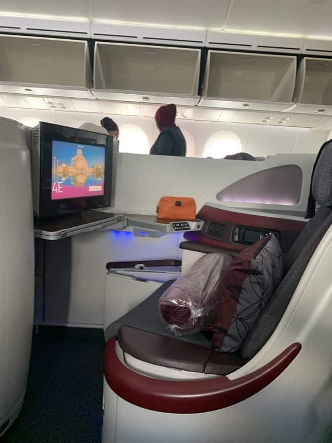 Qatar Airways 787 business class seat