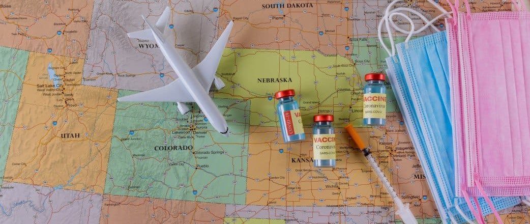 Which states are vaccinating foreigners in the USA