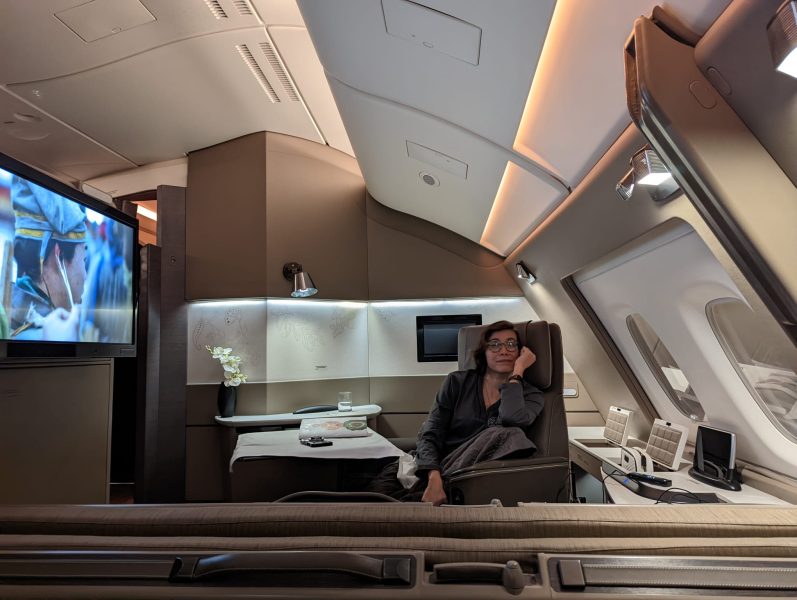 A “Sweet” Singapore Airlines Suites First Class Experience from JFK to Singapore 5 Singapre first class suites